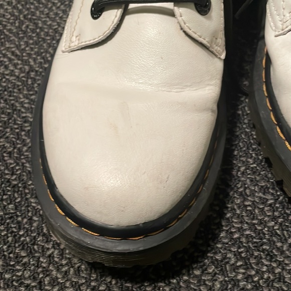 White doc martens - Picture 3 of 5